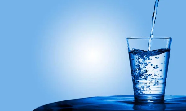 Nước tinh khiết là gì? Phân biệt nước tinh khiết và nước khoáng